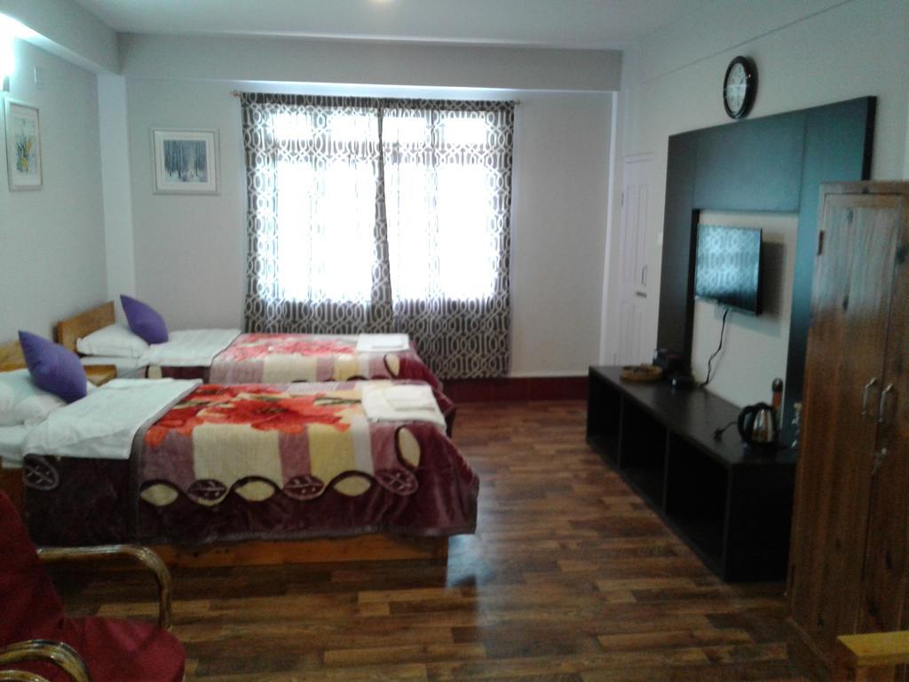 Aapas Residency Hotel Kalimpong Exterior photo