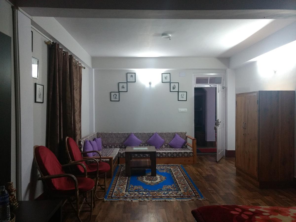 Aapas Residency Hotel Kalimpong Exterior photo